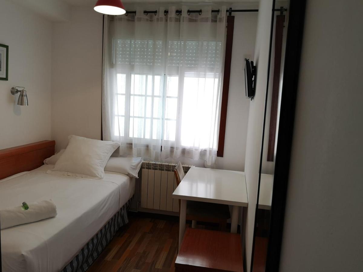 Hostal Carbonara Ла-Корунья Экстерьер фото