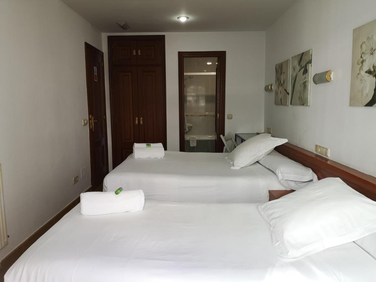 Hostal Carbonara Ла-Корунья Экстерьер фото