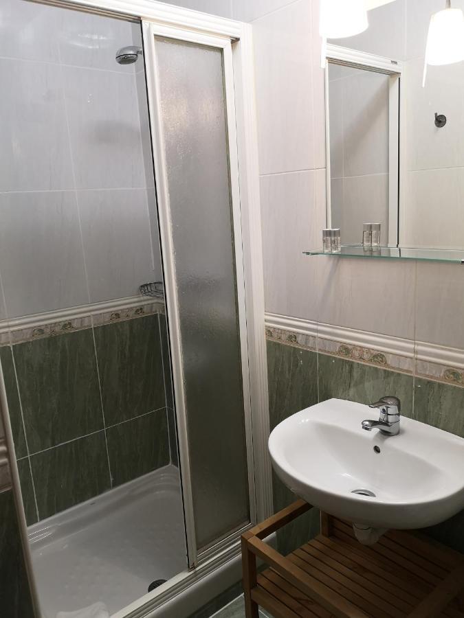 Hostal Carbonara Ла-Корунья Экстерьер фото