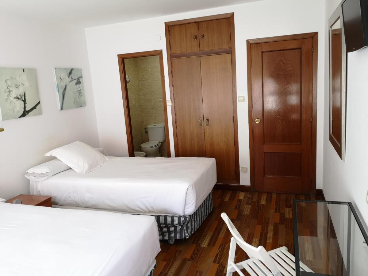 Hostal Carbonara Ла-Корунья Экстерьер фото