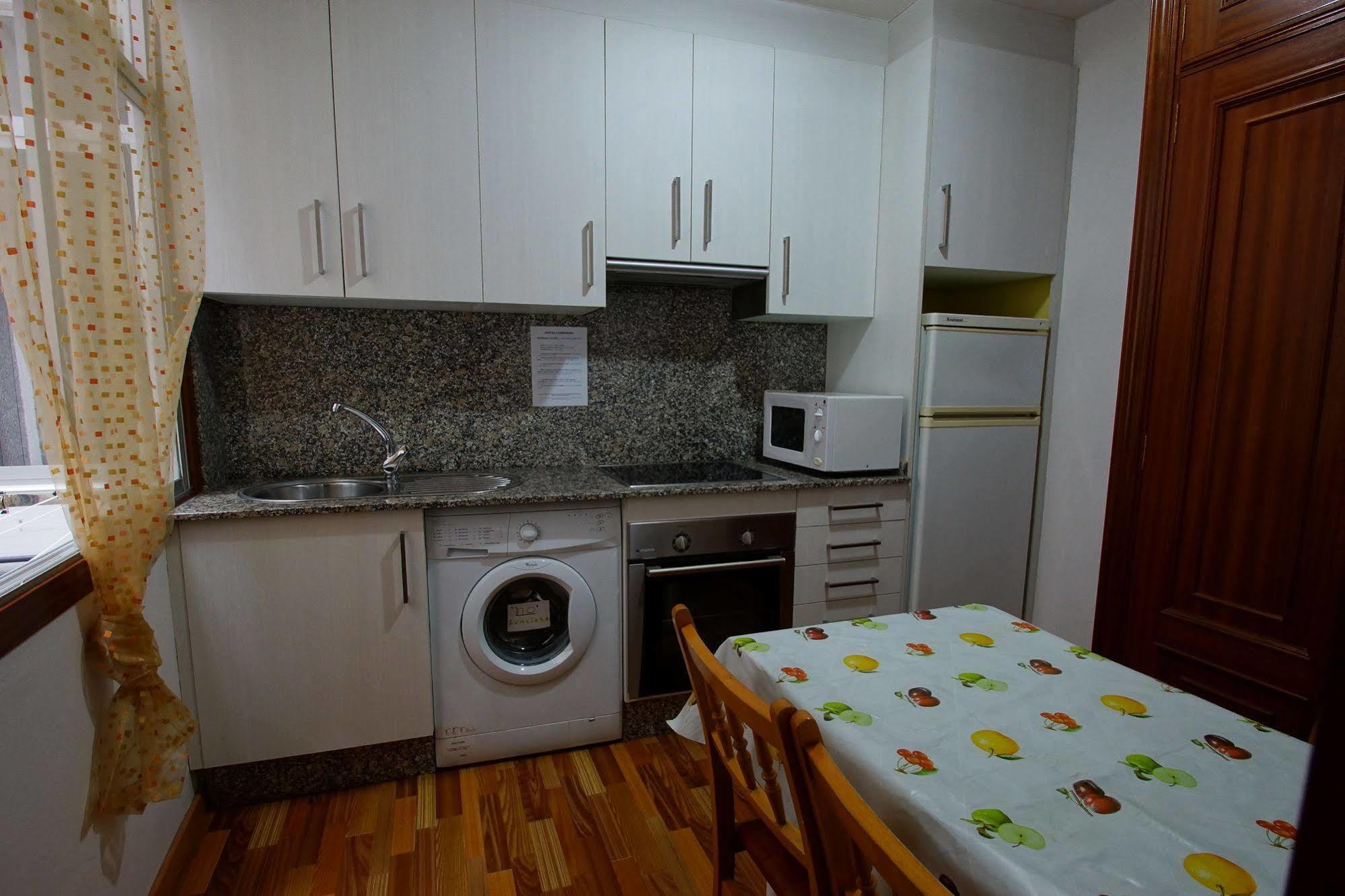 Hostal Carbonara Ла-Корунья Экстерьер фото